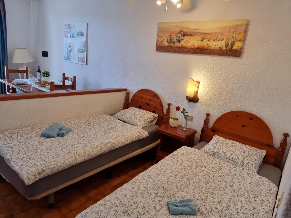 Studio Apartment No 1 Directly On The Beach And Sea, Terrace, Heated Pool, Wifi Плая-де-лас-Америкас Экстерьер фото